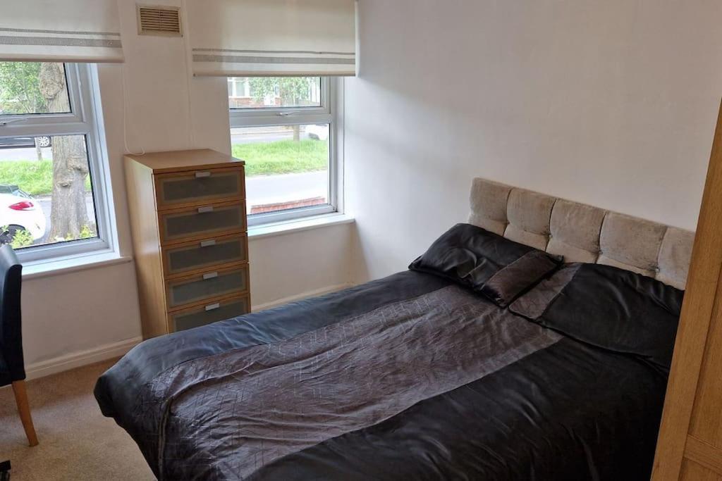 4 Bedroom Perfect Home For The Family Getaway Birmingham Buitenkant foto